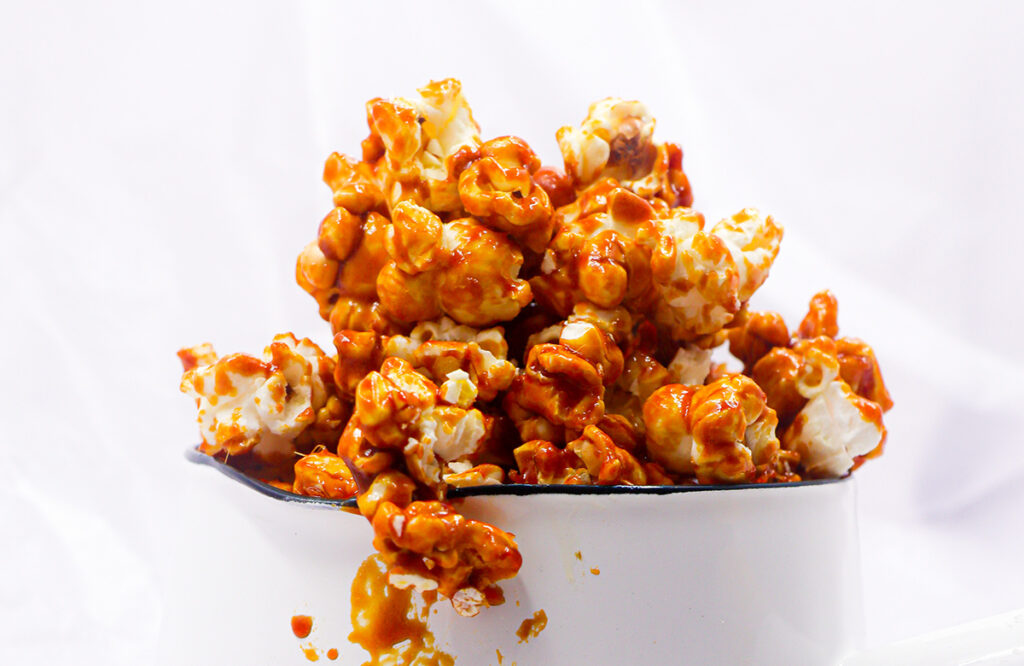 caramel popcorn featured image