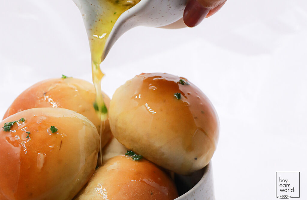 garlic dough balls
